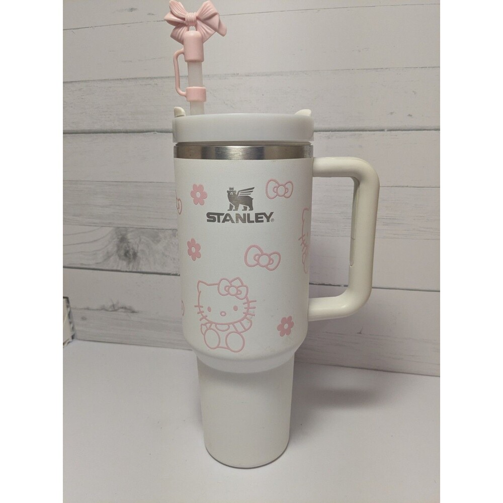 Stanley Hello Kitty  40 Oz  Stainless Tumber With Bow Straw Topper EUC